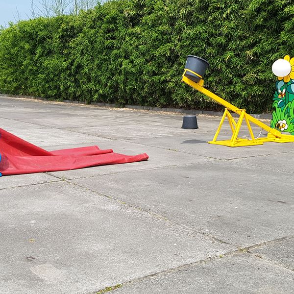 Natte sponsen spel Natte sponsen spel